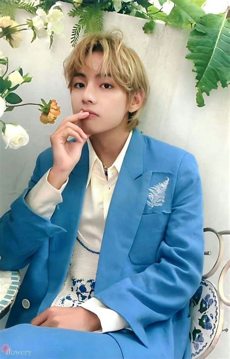 Pin di Aya ꕤ su TATA 💗 | Taegu, Bts divertente, Bts