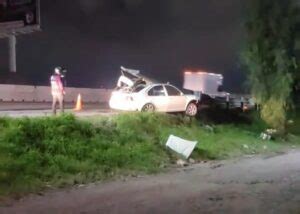 Conductor escapa ileso tras impacto brutal en San Juan del Río