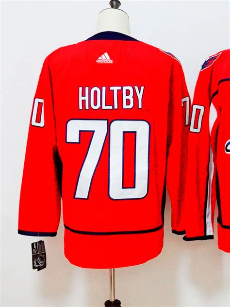 Домашняя форма Вашингтон Кэпиталз