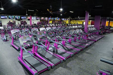 Pin by Lorena Aldrich on Home Gym | Home gym, Aesthetic colors, Gym