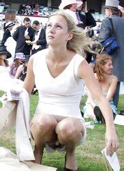 Oopss Upskirts Part Two Descuidos De Calsones Ricos Zb Porn