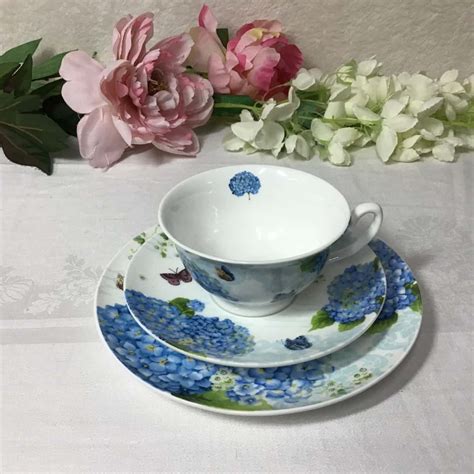 Dora Papis for Easy Life Blue Hydrangea Pattern Fine Bone China Cup ...