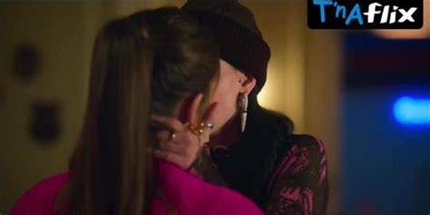 Martina Cariddi Lesbian Scene In Elite Tnaflix