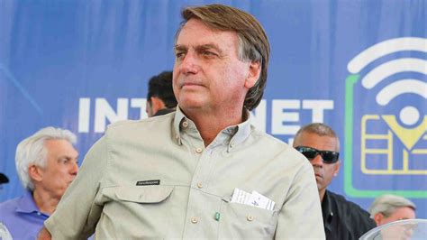 It Lia Avan A Lei Que Pode Impedir Jair Bolsonaro De Ter Cidadania