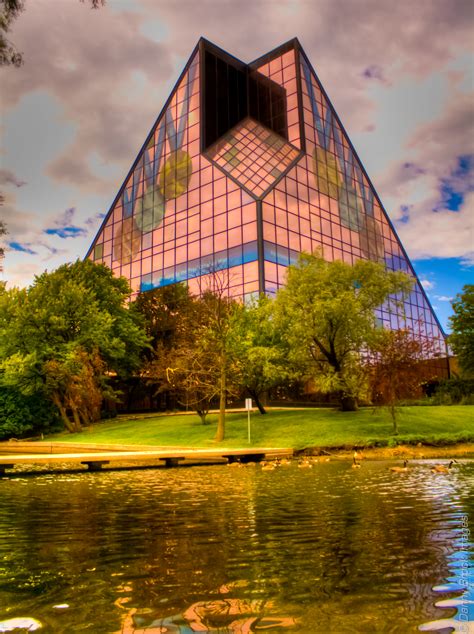 7 Must See Attractions In Winnipeg