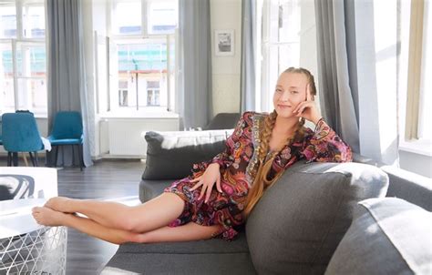 Wallpaper Model Gorgeous Photoshoot Posing Braids Beautiful Face Blonde Girl Barefoot