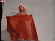 Naked Gata Lys In La Nueva Marilyn