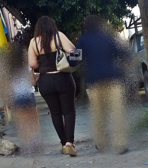 MILF CULONA EN LA CALLE