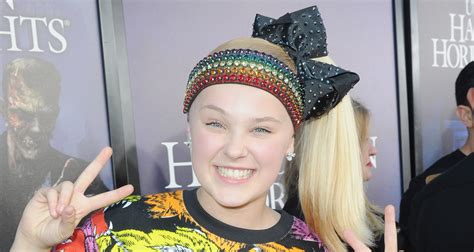 Jojo Siwa Switches Up Her Blonde Hair See Her New Look Jojo Siwa Just Jared Jr
