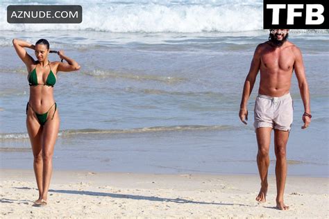 Lais Ribeiro Sexy Seen Showing Off Her Hot Tits And Ass In A Bikini At The Beach In Rio Aznude