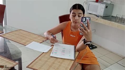 Crazy Stepdaughter Jerks While Her Stepmother Chats On The Phone Blasts Porn In Spanish