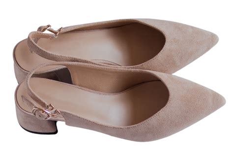 Beige Heels Isolated On A Transparent Background 22024968 Png