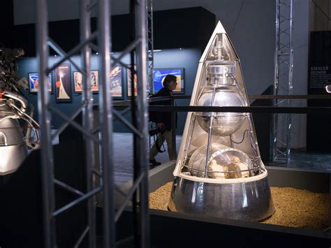 Фотографии Спутник 2 – Telegraph