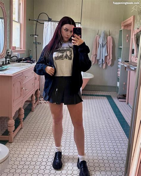 LivBev Liv Bevan Livscopes Nude OnlyFans Leaks Fappening FappeningBook