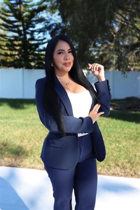 Eliana Mendoza Realtor