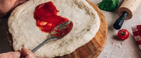 Receta De Salsa De Tomate Clásica Para Pizzas