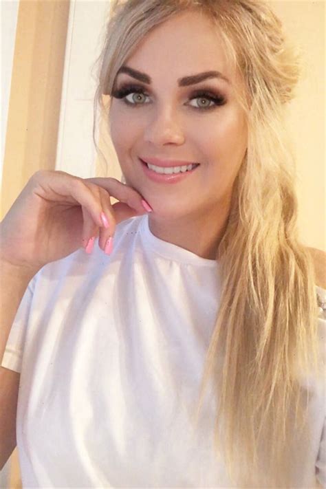 Wonderful Oksana Y O From Vladivostok With Blonde Hair Id Ladadate