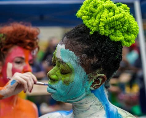Artists Paint Fully Nude Models Of All Shapes And Sizes During Th Nyc Body Painting Day