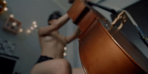 Nude Video Celebs Eva Indenbaum Nude Struny S E