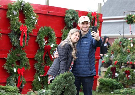 East Bridgewater Pick Your Own Tree At Mistletoe Acres Tree Farm