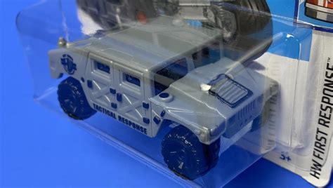 Машинка Базова Hot Wheels HMMWV Humvee First Response HTB Grey купити в інтернет