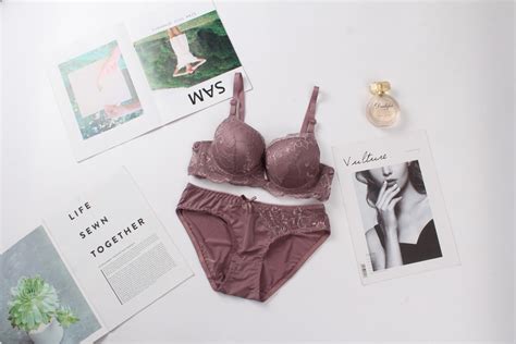 Hot Selling Breathable Soft Underwire Lingerie Sets Custom Women Panties Lace Bra Sets And