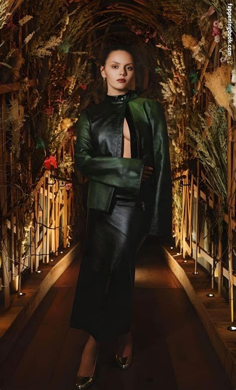 Dafne Keen Dafnefeetworld Nude Onlyfans Leaks The Fappening Photo Fappeningbook