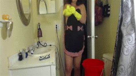 Curvy Mature MILF Amypaige Gummy Bears Ripped WMV