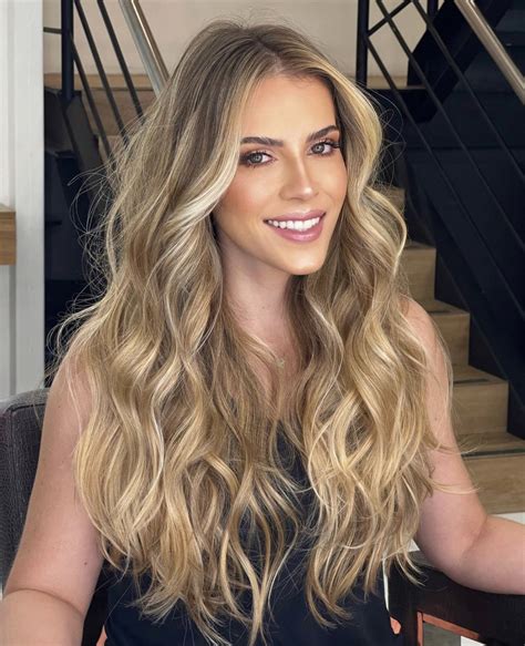 Pinterest In 2024 Blonde Hair Inspiration Dying Hair Honey Hair