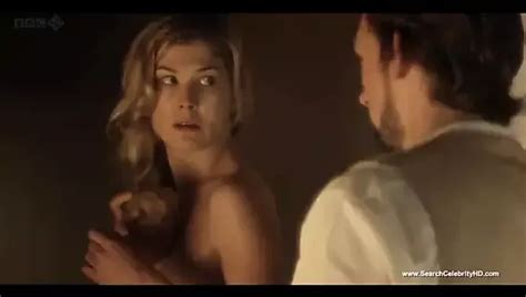 Rosamund Pike Nude Porn Videos Sex Tapes Xhamster