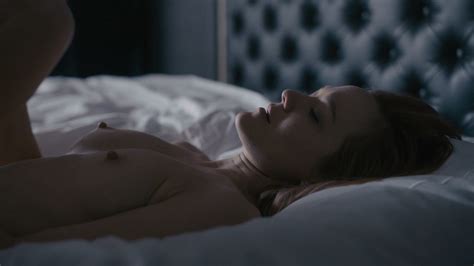 Naked Louisa Krause In The Girlfriend Experience II