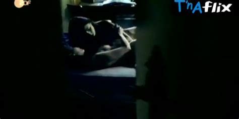 Dilek Serindag Breasts Lesbian Scene In Folge Der Feder Tnaflix