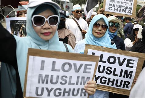 Indonesian Muslims Protest China S Treatment Of Uighurs