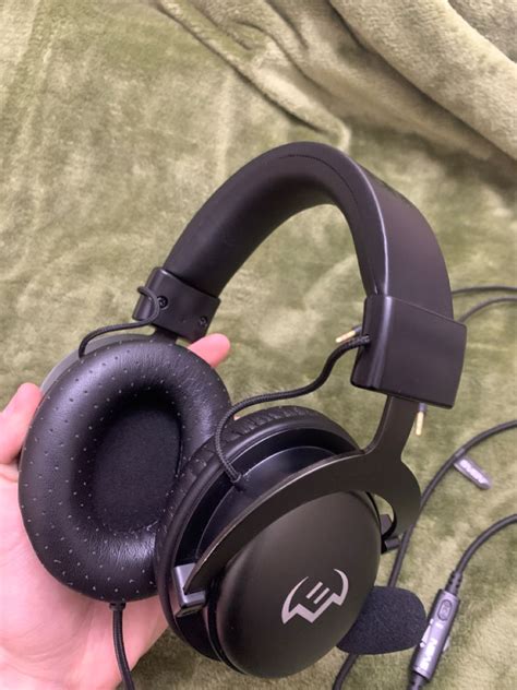 Игровые наушники SVEN AP-G999MV с микрофоном