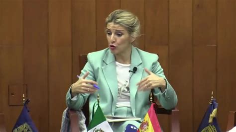 Yolanda Díaz defiende en México reducir la jornada laboral desde el