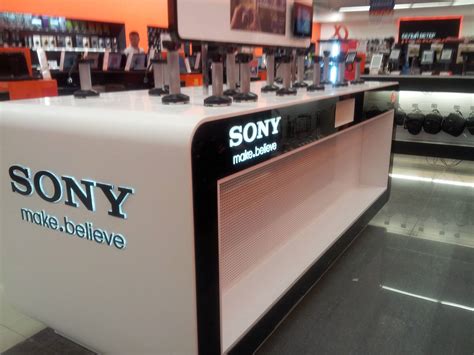 Изготовление бренд-зоны Sony — КНК-мебель