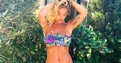 Hot Sexy Elena Ora Bikini Pics