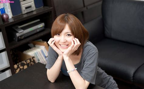 AsiaUncensored Japan Sex Hikaru Shiina 椎名ひかる Pics