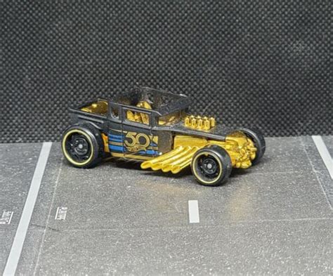 Loose Hot Wheels Black Th Anniversary Bone Shaker Values MAVIN