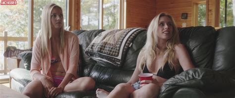 Naked Justine Nelson In Nobody Famous