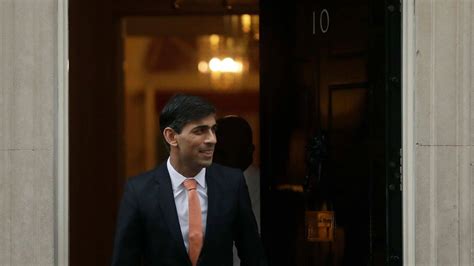 British Pm Candidate Rishi Sunak Vows 20 Cut To Uk Income Tax Within 7