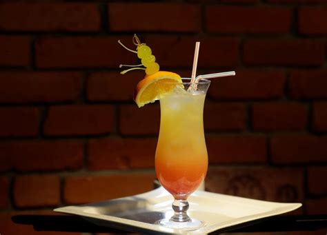 Drink Sex On The Beach aprenda a fazer essa bebida mista grenadine em casa Receitas Fáceis