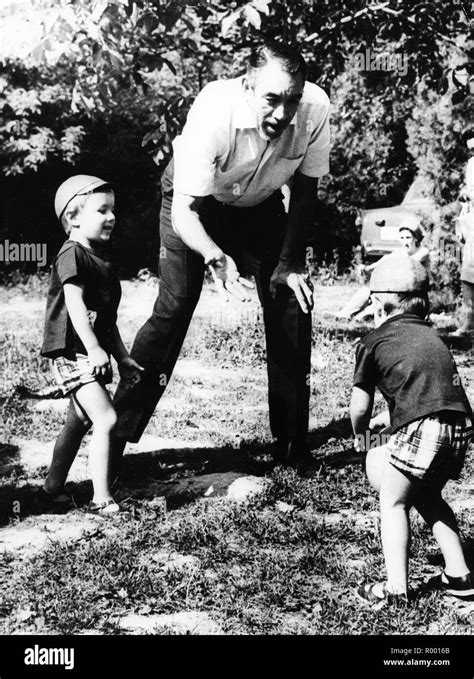 anthony quinn with sons francesco and danny, 1966 Stock Photo - Alamy