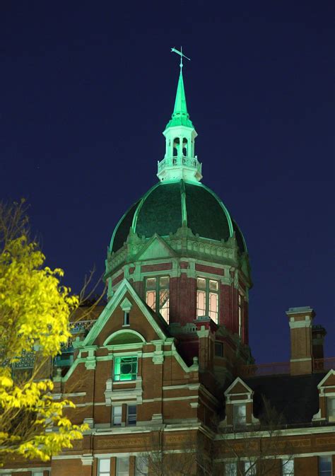 Johns Hopkins Comprehensive Transplant Center | Baltimore MD