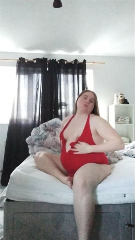 My Enormous BBW Curves In A Sexy Red Singlet Pics XHamster
