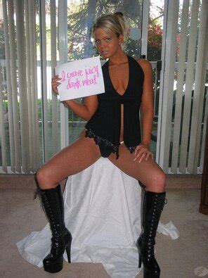 Signs For BBC White Sluts For BBC 35b Porn Pic