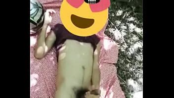 Mi papito me graba masturbándome XVIDEOS