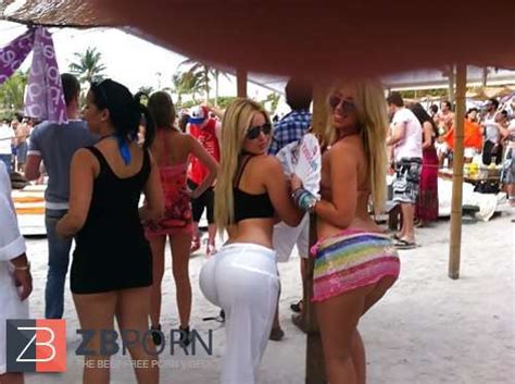 Bonne Fesse Highly Adorable Bootie ZB Porn