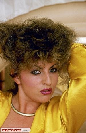 Blonde Chick Makes Out With A Handsome Dude Then Sucks H XXX Dessert