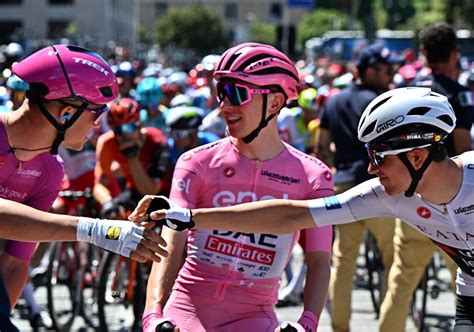 Giro Quinta Tappa Pogacar Resta In Maglia Rosa La Voce Di New York